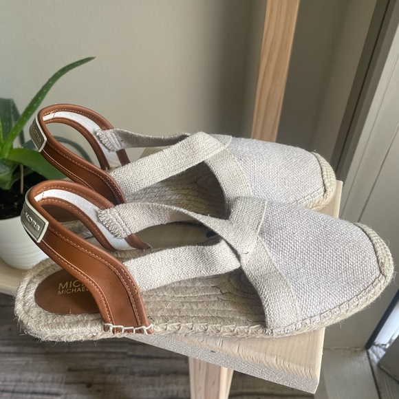 Michael Kors Espadrilles - Picture 3 of 6